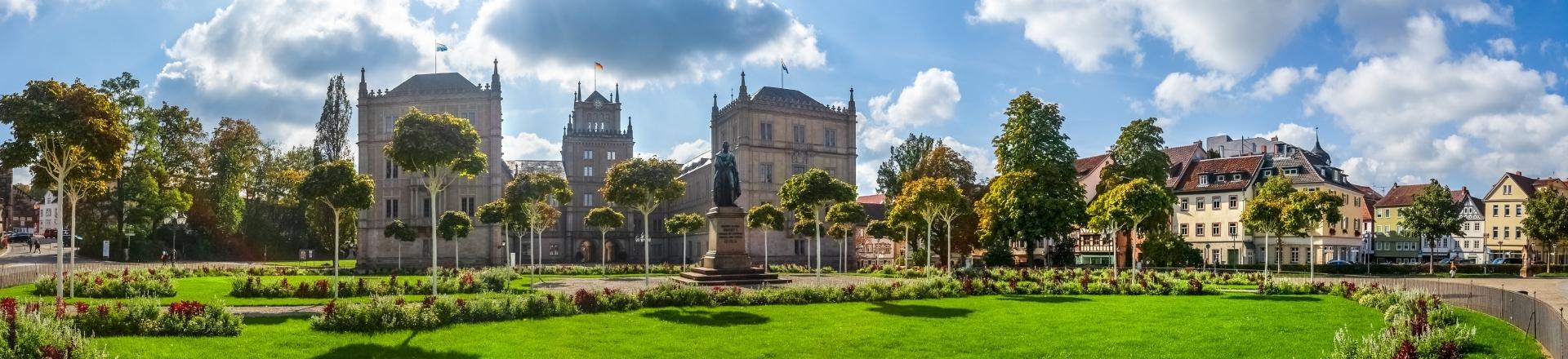 Schlossplatz Coburg mit Ehrenburg in Hintergrund